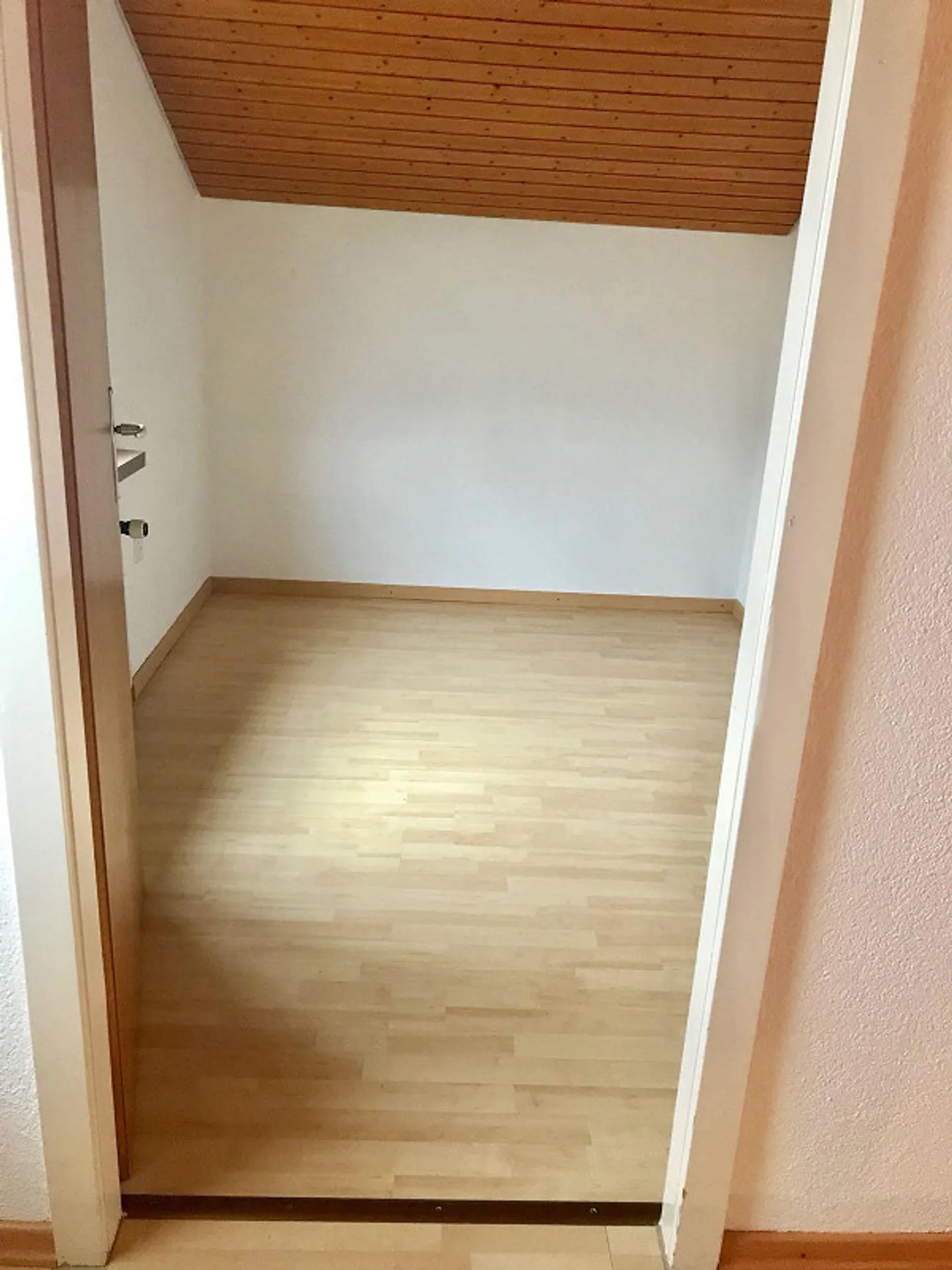 Interesting Maisonette Apartment - Photo 3 of 8