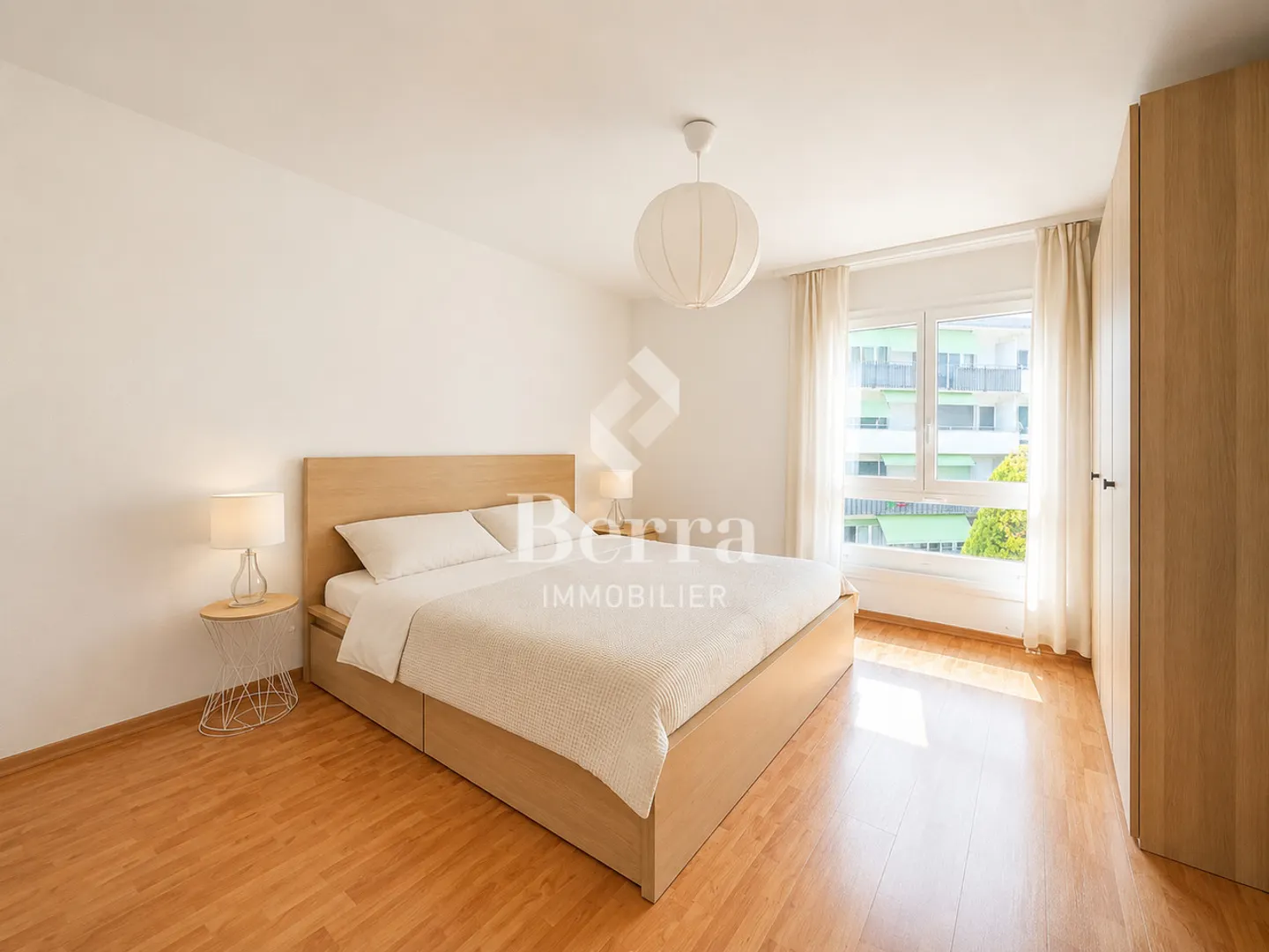 Geräumige Wohnung mit Balkon - Foto 3 von 13