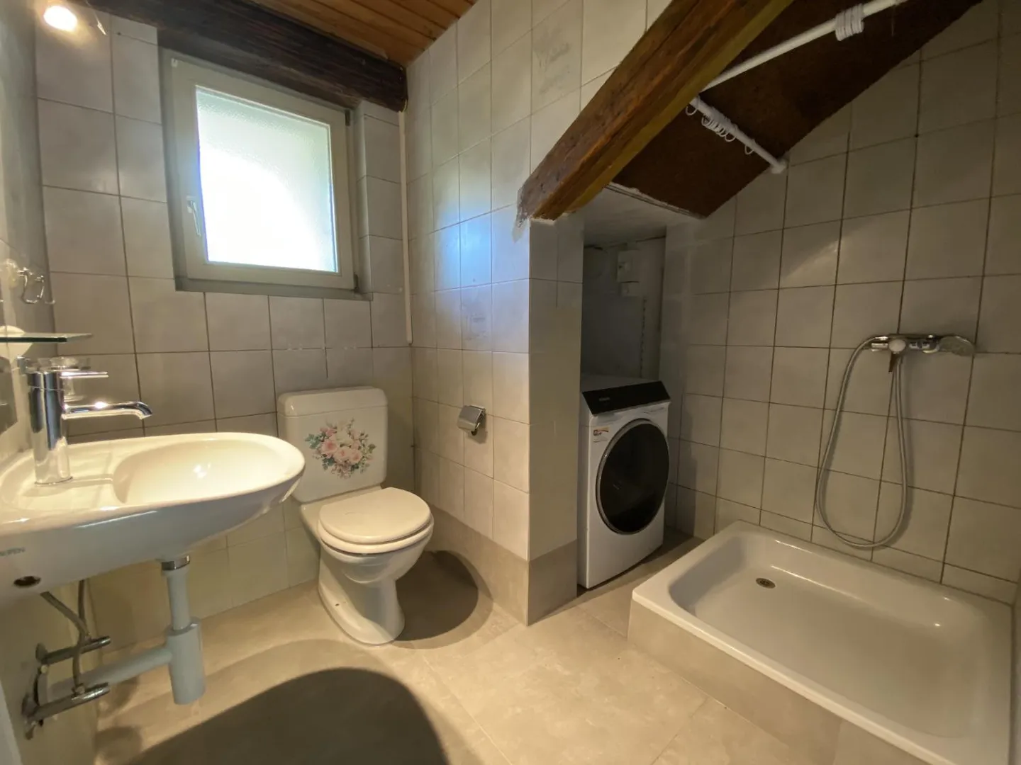 Two-room apartment with terrace on the ground floor - Photo 4 of 6