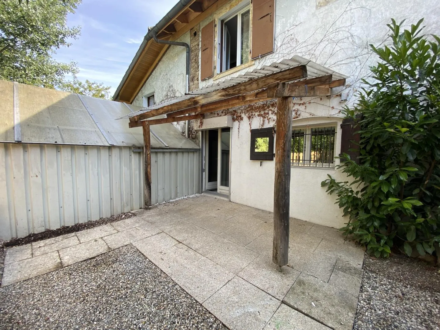 Two-room apartment with terrace on the ground floor - Photo 6 of 6