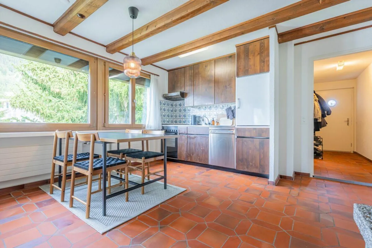Charming 2.5-room attic apartment in the Bündaquartier - Photo 5 of 9
