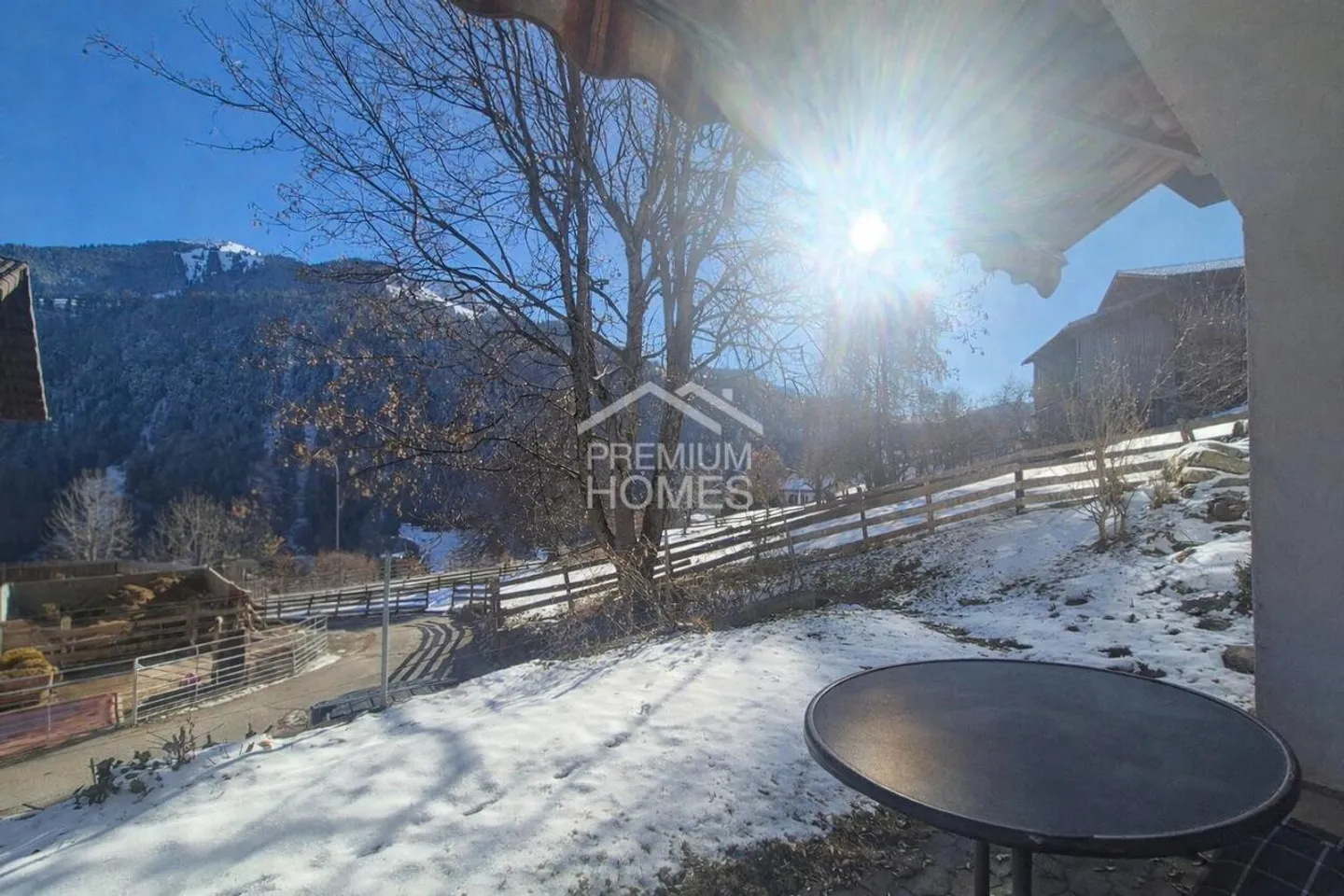 Gioiello affascinante con area salotto in giardino - Foto 1 di 7