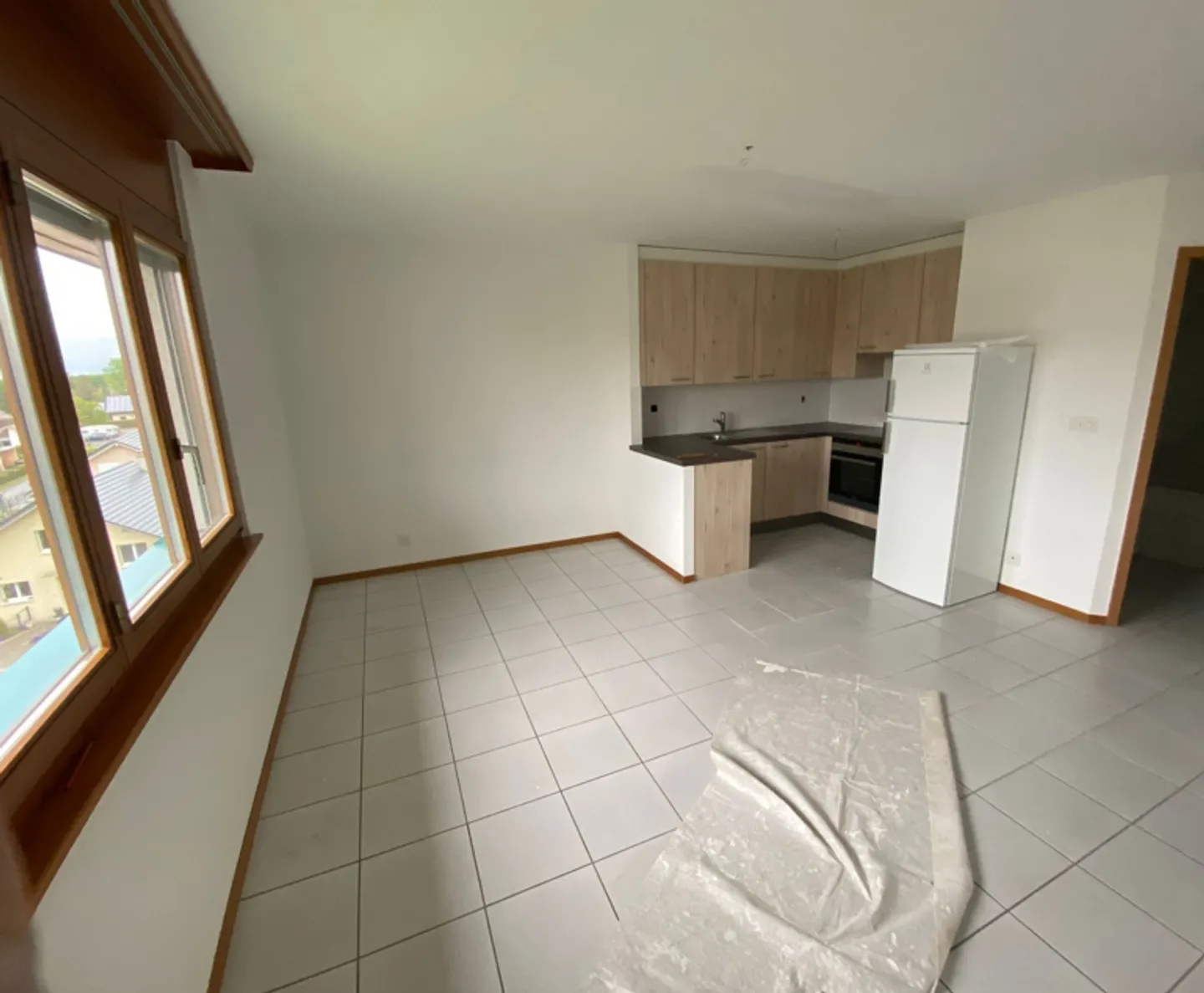 2.5 Room Apartment - Photo 2 of 5