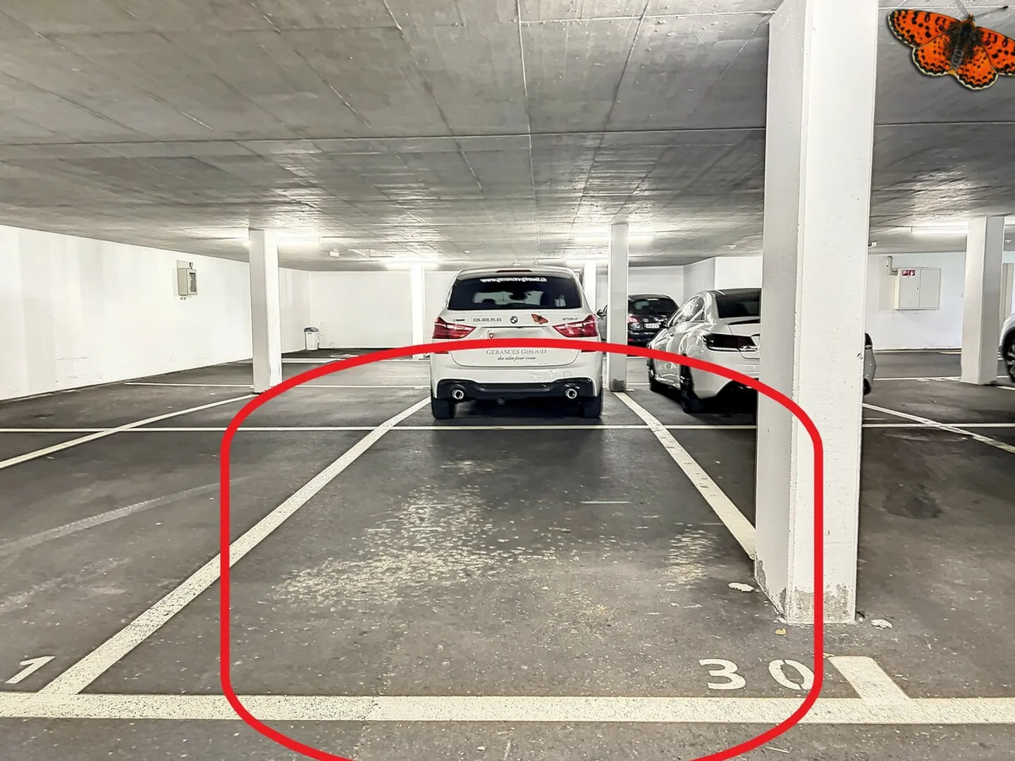 Cormanon - Posto auto interno - Foto 2 di 4