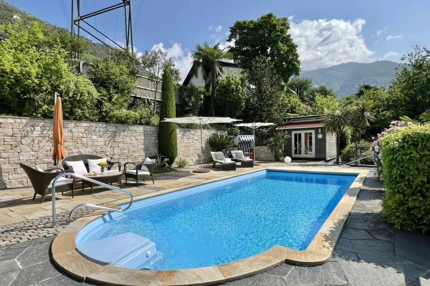 Villa con piscina e appartamento per gli ospiti - Ideale per famiglie, ospiti o affitti per vacanze - Foto 9 di 30
