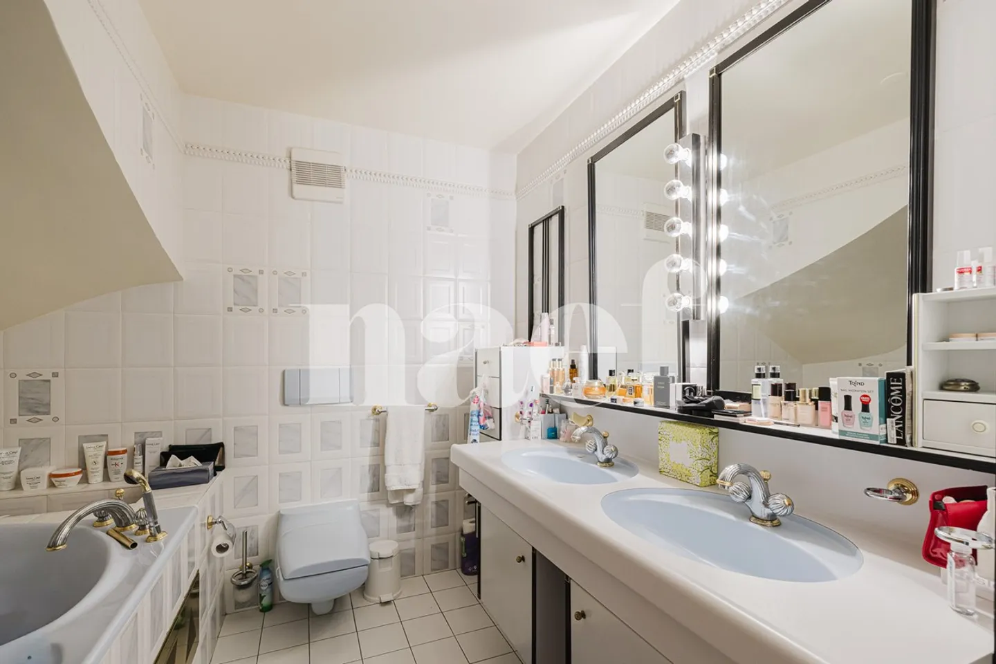 Elegant Duplex Apartment in Chêne-Bougeries - Photo 8 of 13