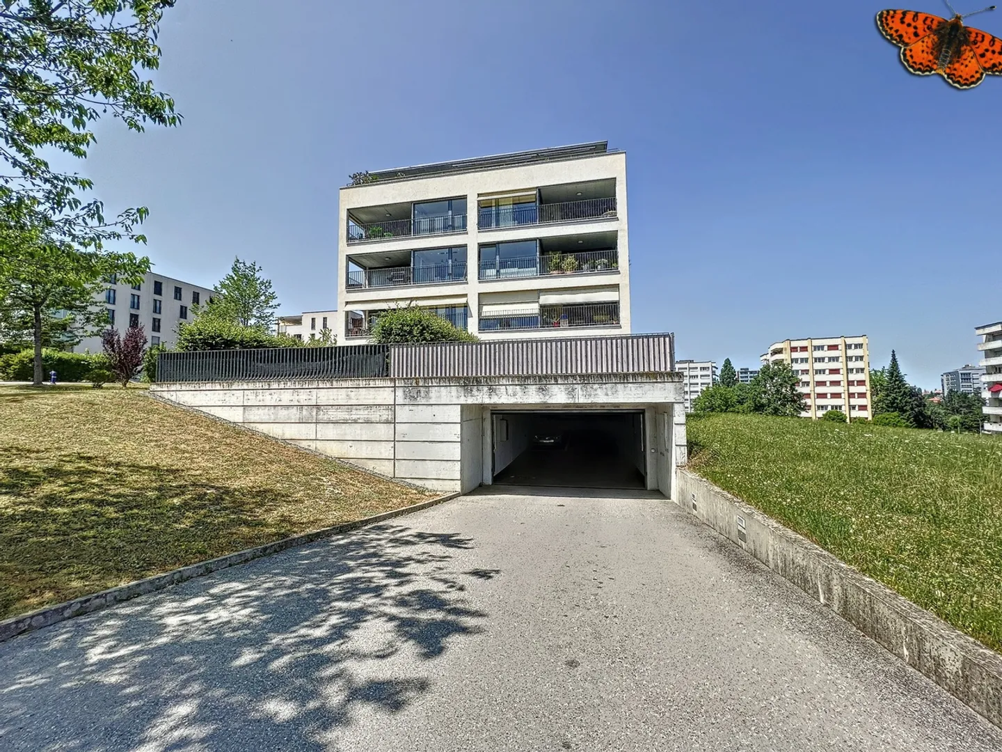 Cormanon - Posto auto interno - Foto 3 di 4