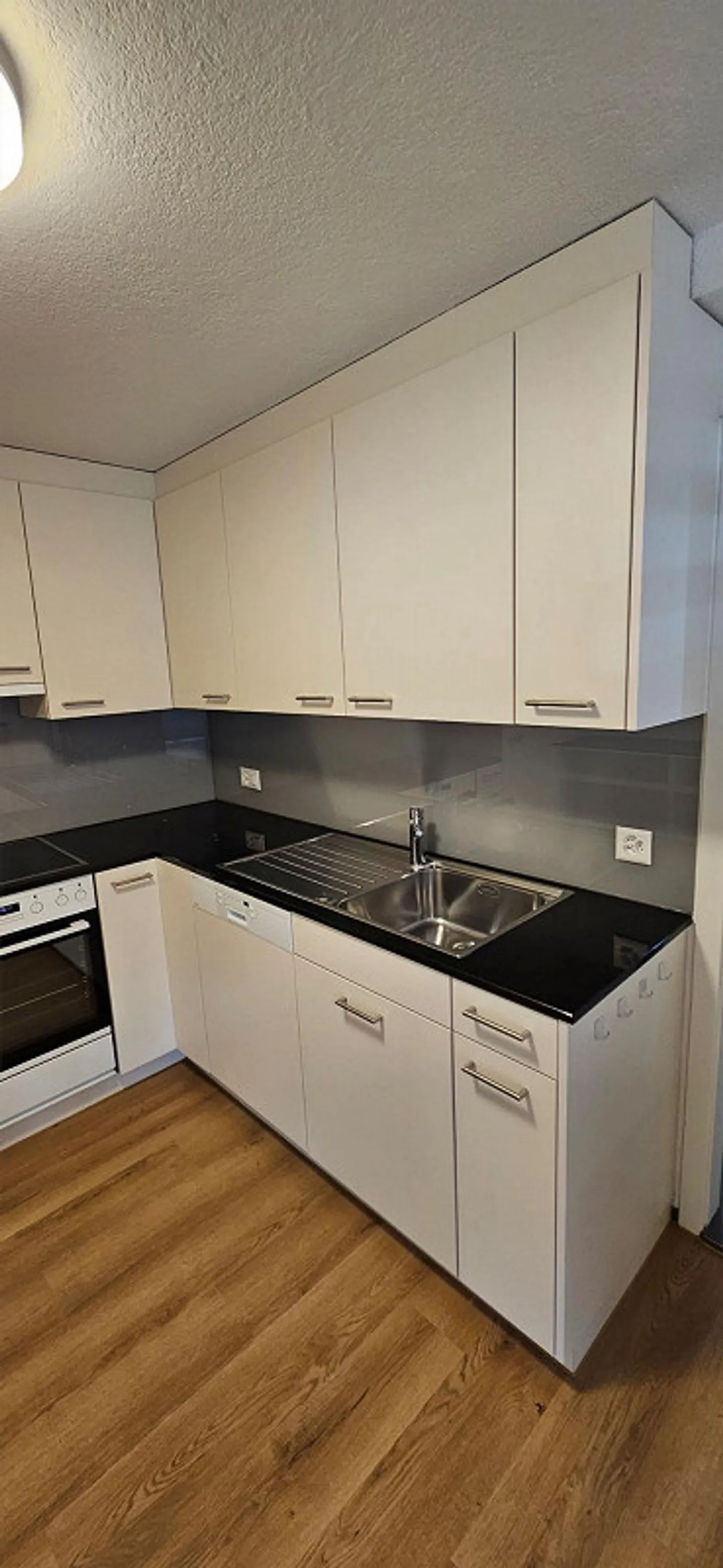 Moderno appartamento duplex di 2,5 stanze (92 m²) nel cuore di Marbach - Foto 10 di 19