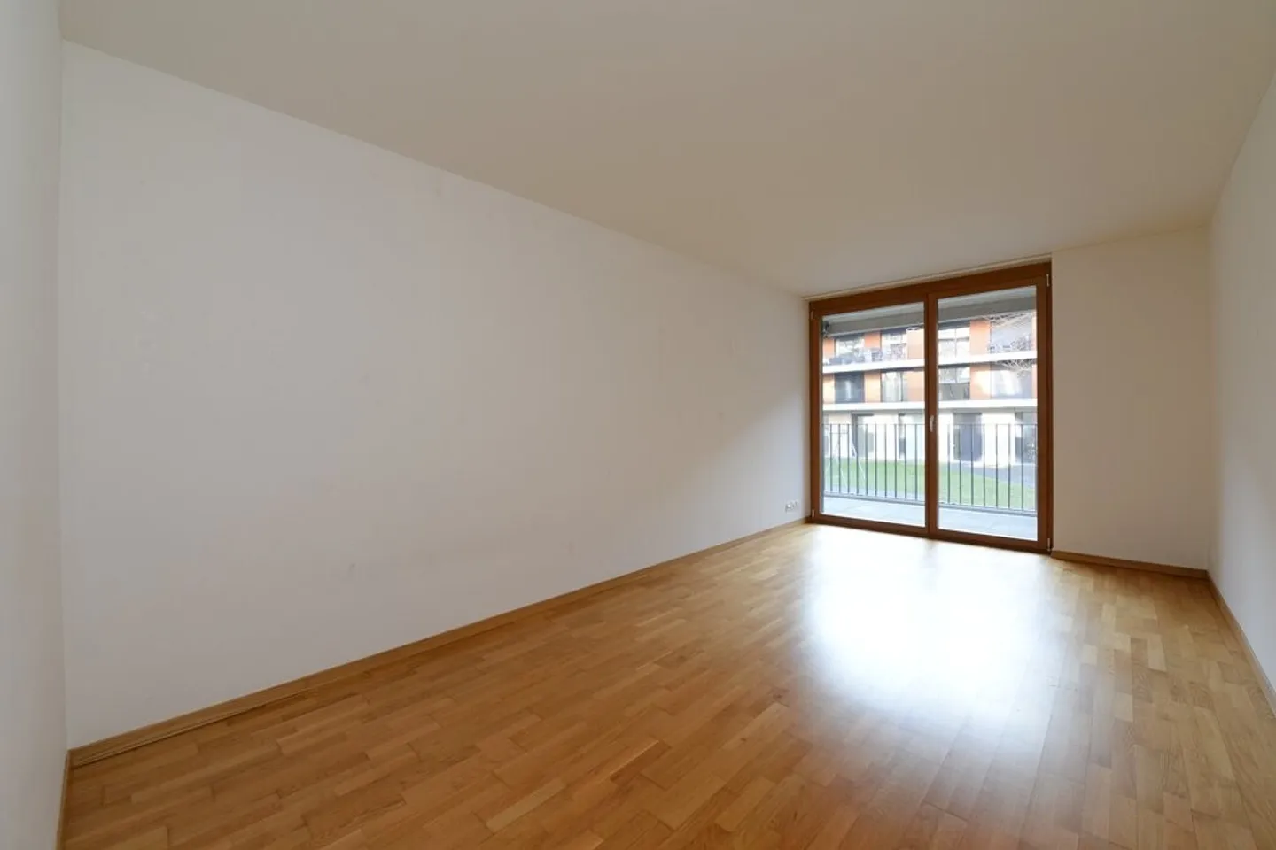 Dream apartment in the heart of Biel - Photo 3 of 11