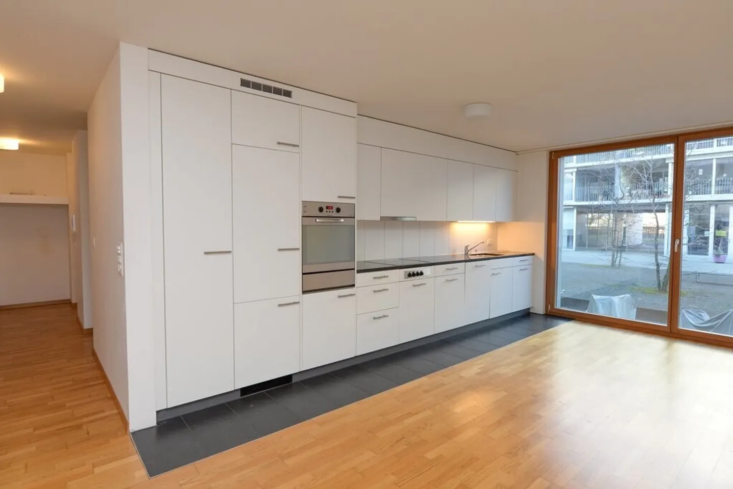 Dream apartment in the heart of Biel - Photo 6 of 11