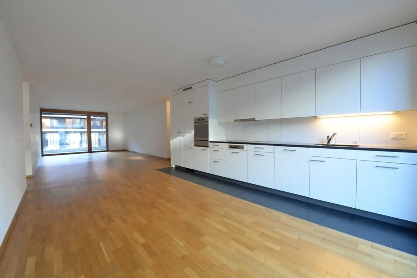 Dream apartment in the heart of Biel - Photo 7 of 11
