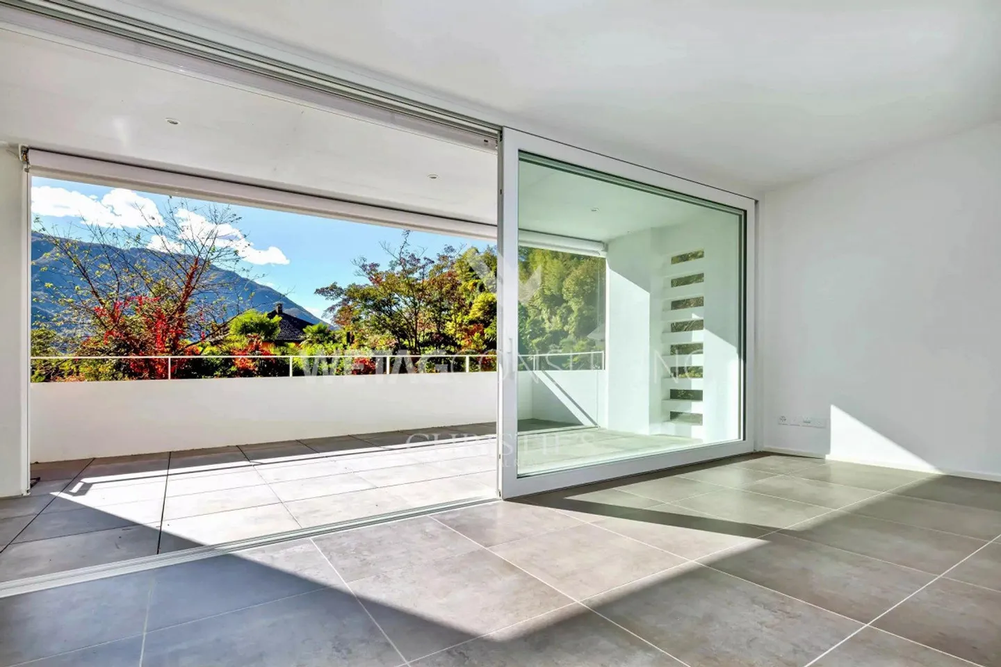 Appartamento duplex moderno con giardino privato e terrazza in vendita ... - Foto 2 di 11