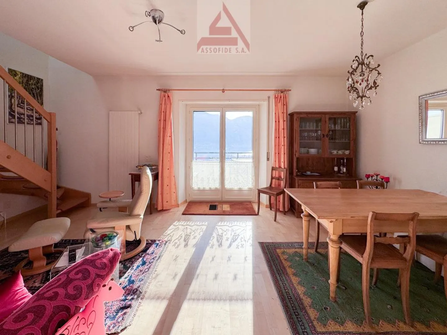 Un rifugio con vista sul lago - Foto 3 di 7