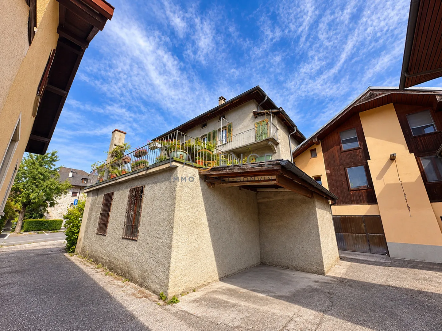 Dorfhaus - großes Renovierungspotenzial! - Foto 4 von 4