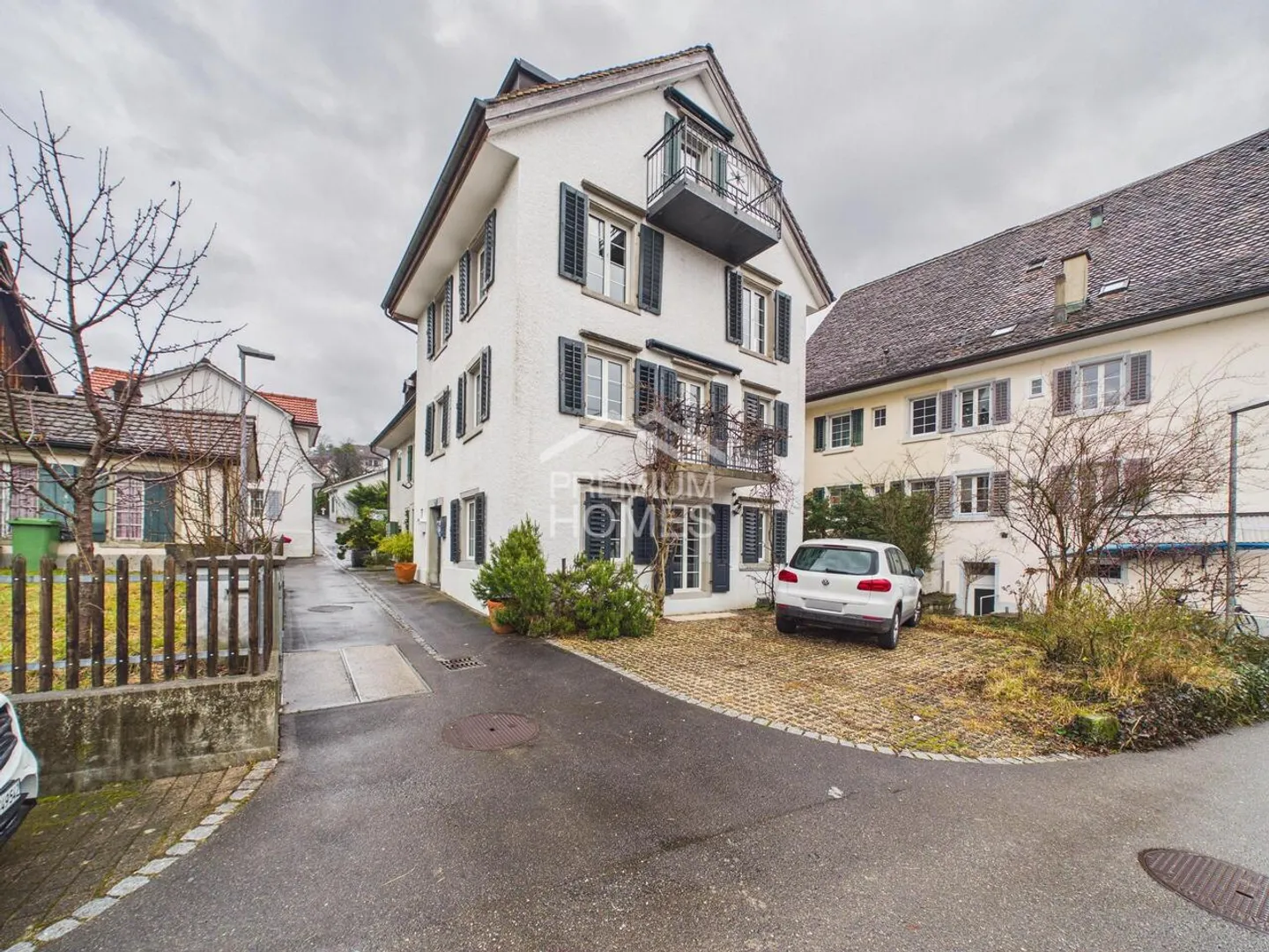 Proprietà senza tempo con panorama - Vista lago !!! - Foto 1 di 10