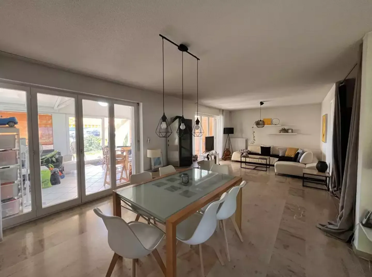 Modern 5.5-Room Villa with Panoramic View in Delémont - Photo 6 of 26