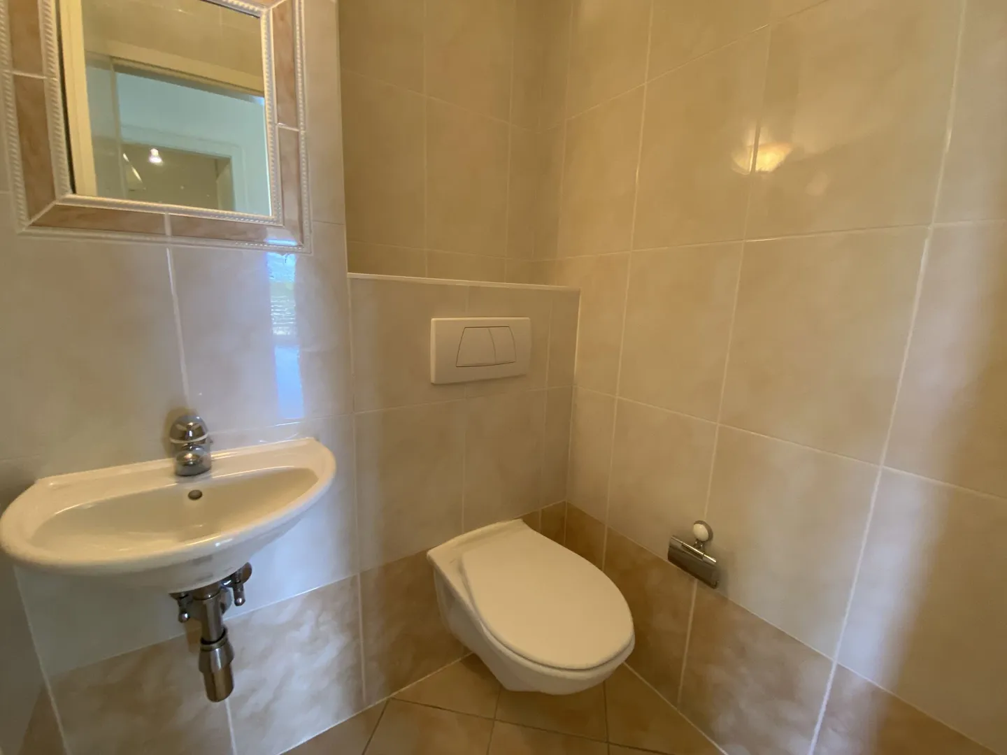 Geräumige Wohnung mit Terrasse - Foto 6 von 10