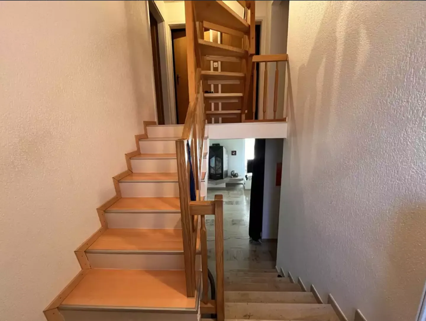 Modern 5.5-Room Villa with Panoramic View in Delémont - Photo 10 of 26