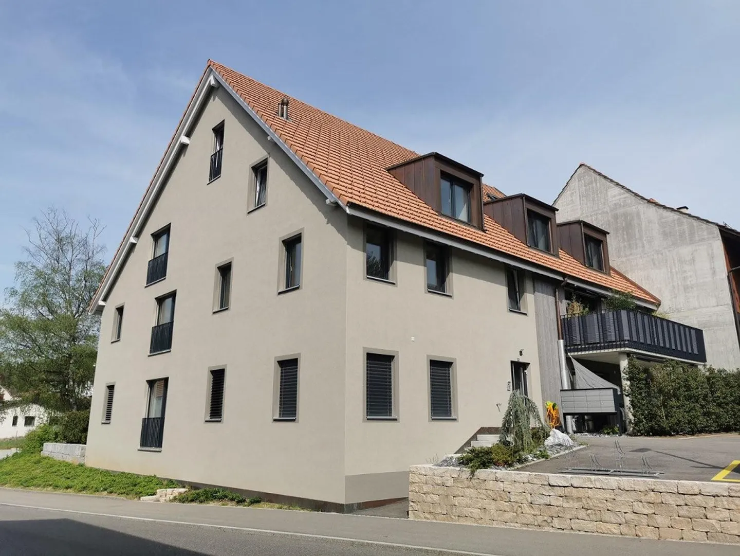 Moderno appartamento duplex di 4,5 locali con balcone - Foto 1 di 13