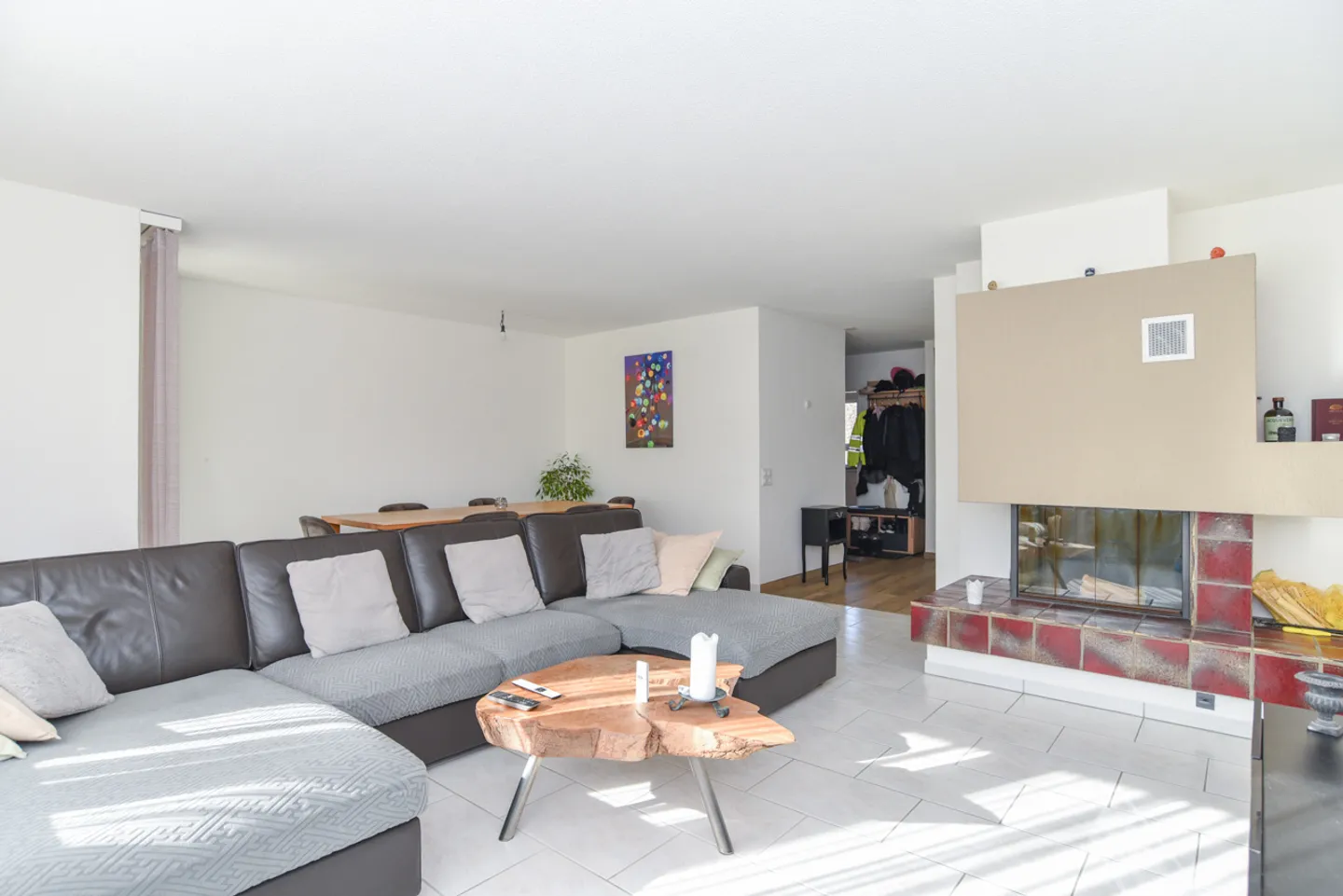 Renovated Ground Floor Apartment with Conservatory and Garden Area - Photo 5 of 13