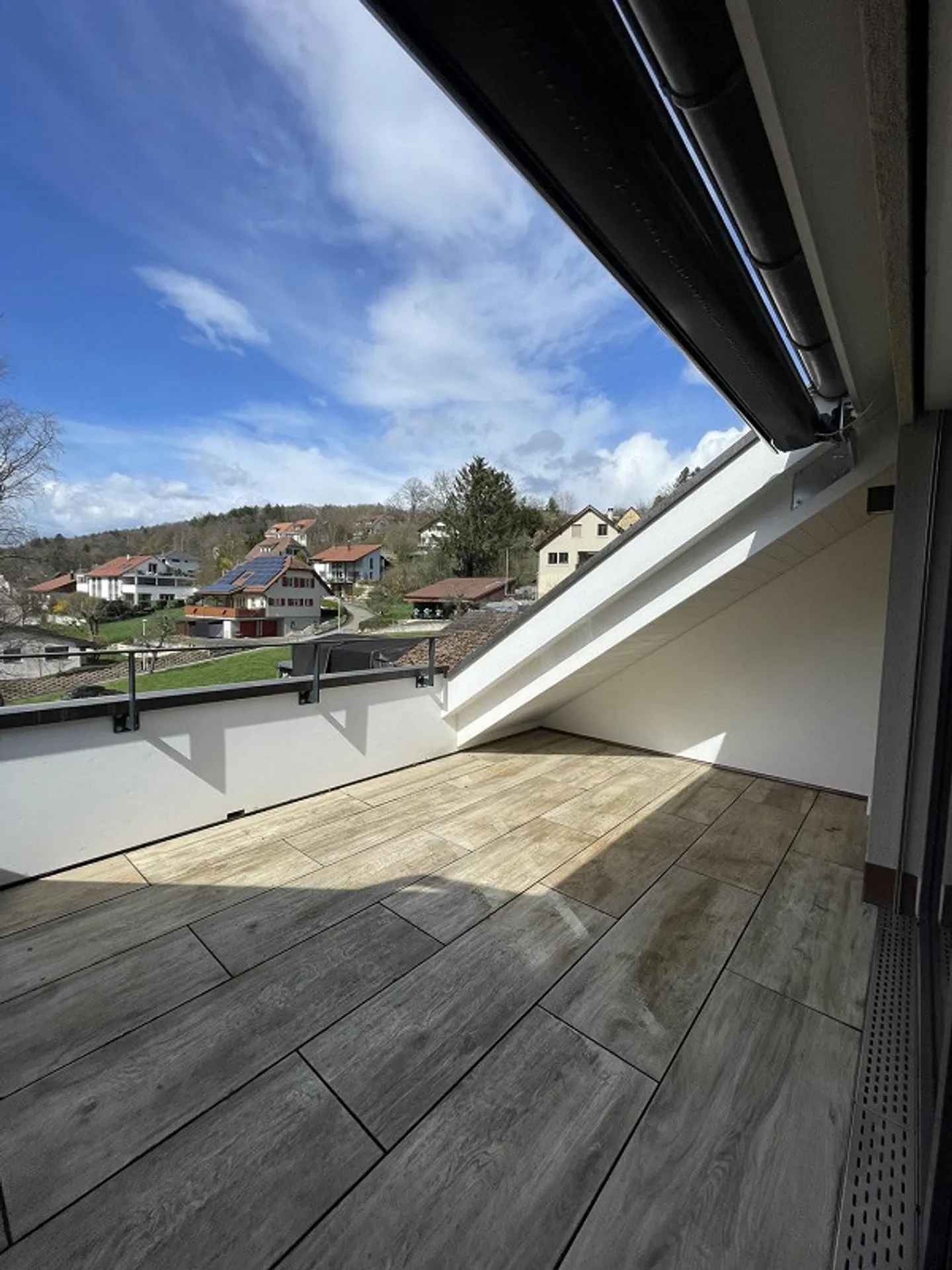 Moderno appartamento duplex di 4,5 locali con balcone - Foto 4 di 13