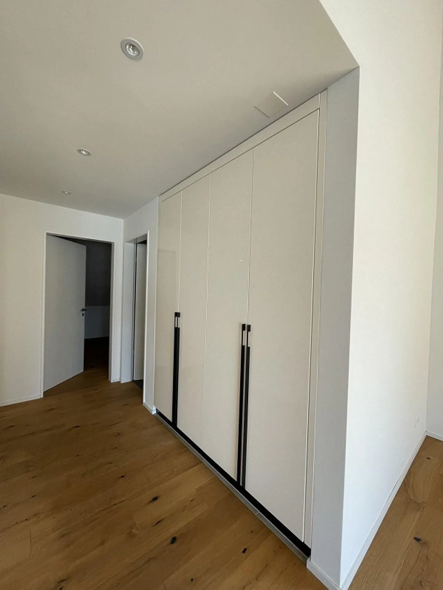 Moderno appartamento duplex di 4,5 locali con balcone - Foto 5 di 13