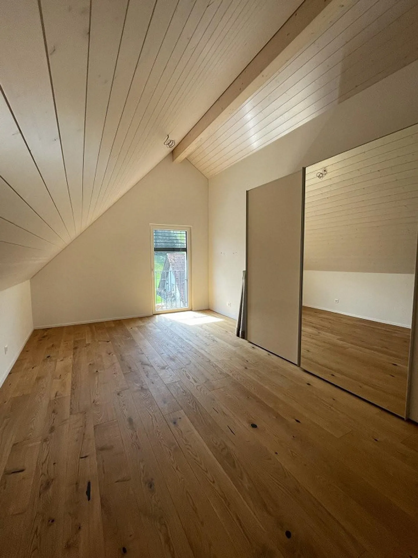 Moderno appartamento duplex di 4,5 locali con balcone - Foto 10 di 13