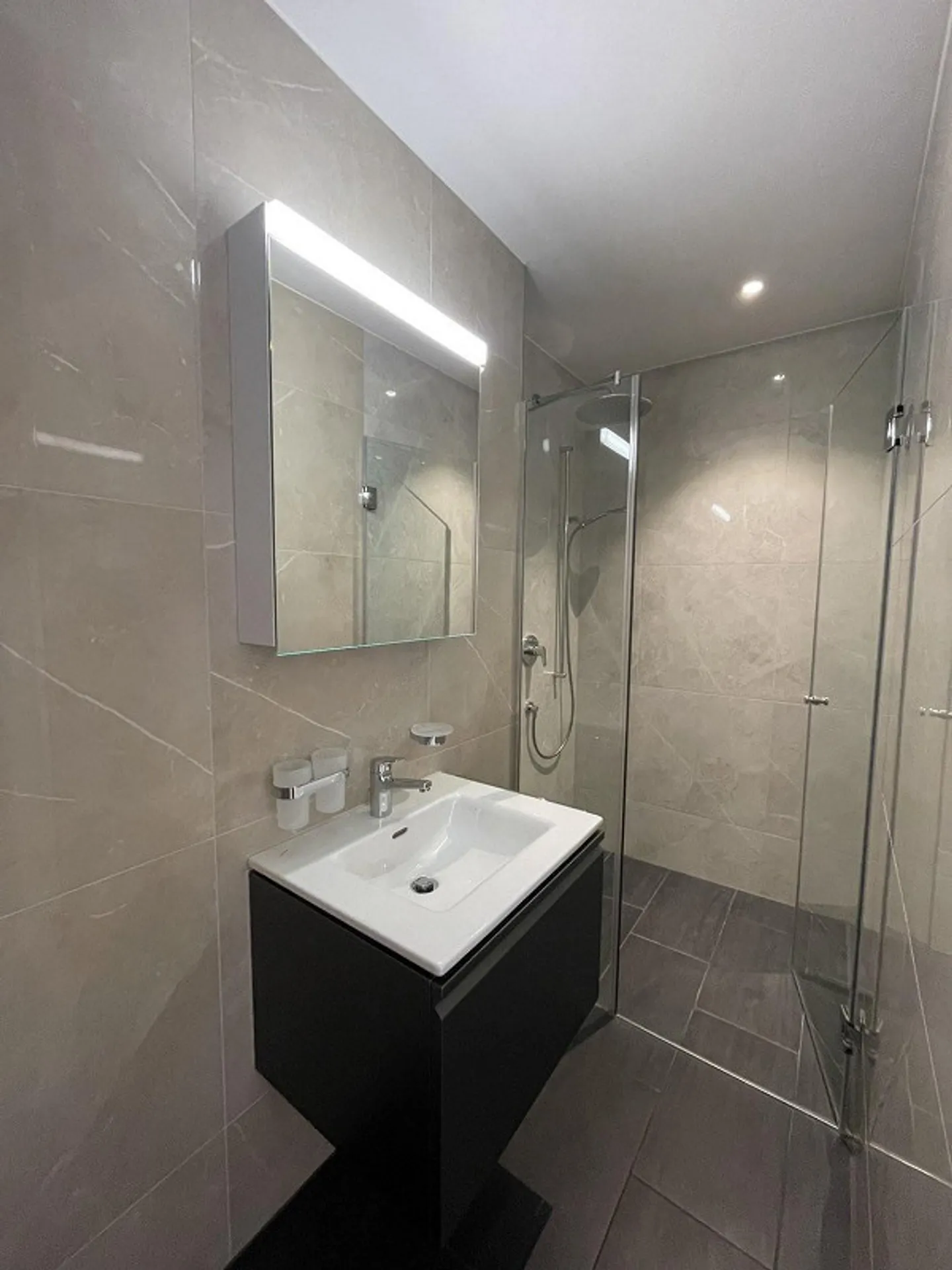 Moderno appartamento duplex di 4,5 locali con balcone - Foto 6 di 13