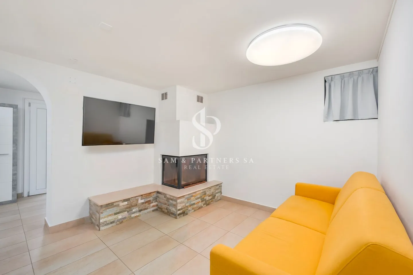 Villa moderna con piscina - Foto 19 di 19