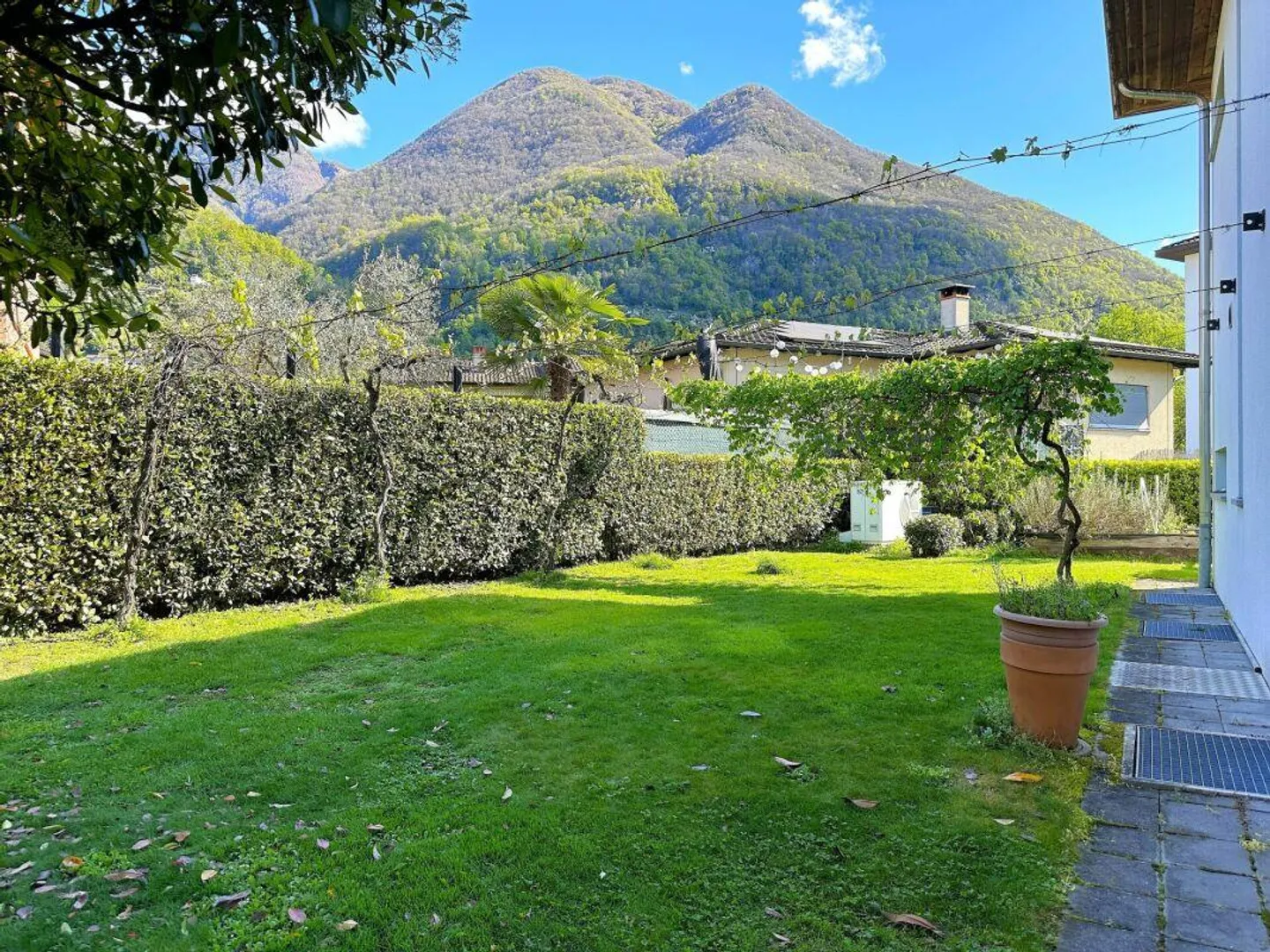Fantastica casa unifamiliare con sauna e piscina a Gerre di Sotto - Foto 3 di 20