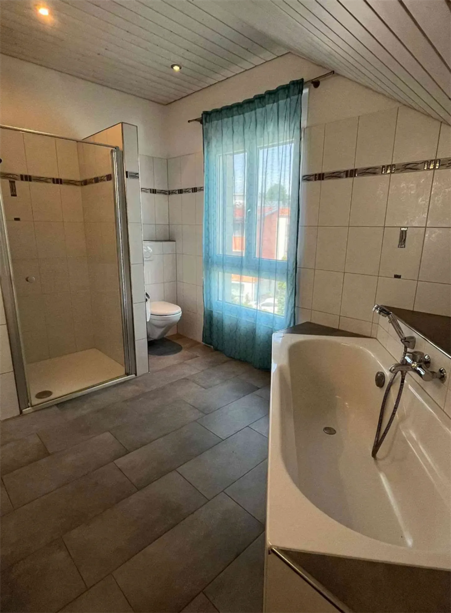 Maison 6.5 pièces - Photo 6 sur 9