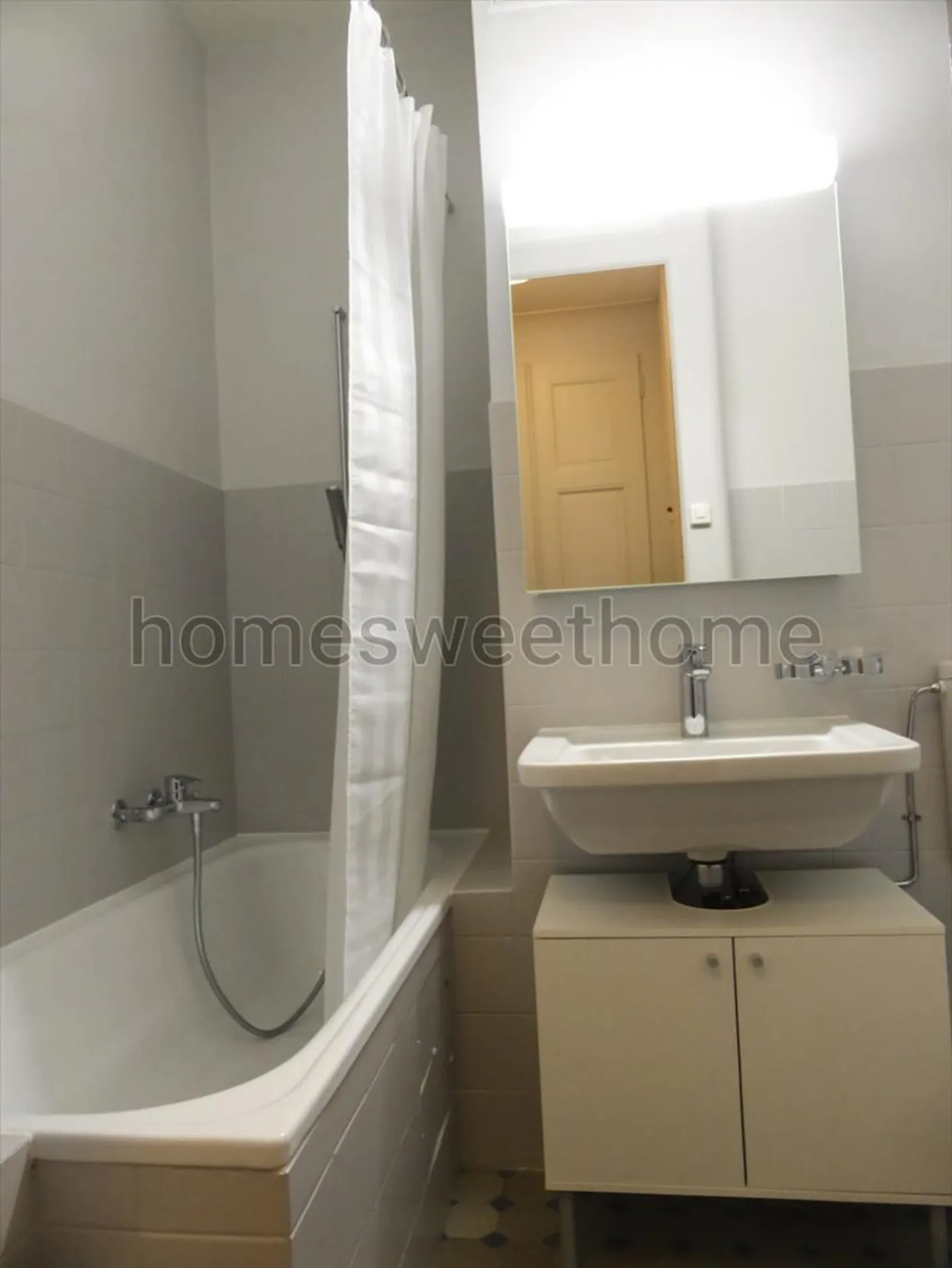 Furnished 2-room apartment - Photo 6 of 6
