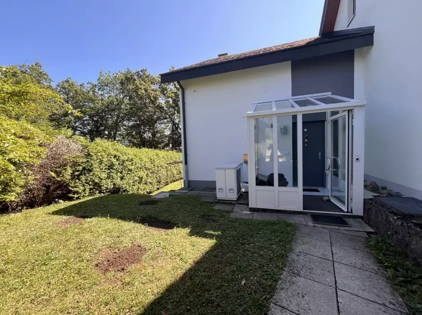 Modern 5.5-Room Villa with Panoramic View in Delémont - Photo 26 of 26