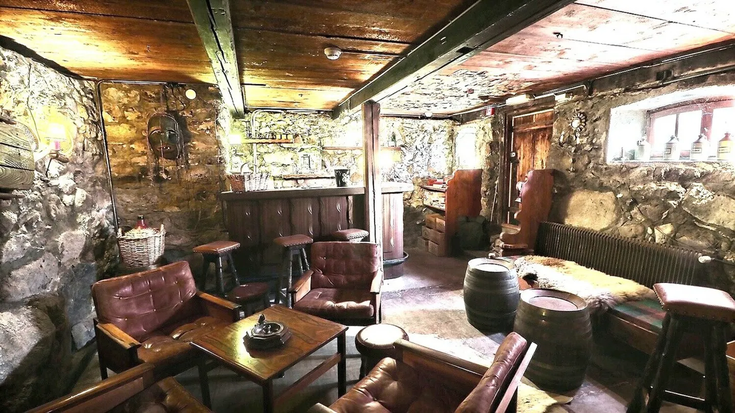 Superbo chalet del XVIII secolo con vista panoramica - Foto 3 di 13