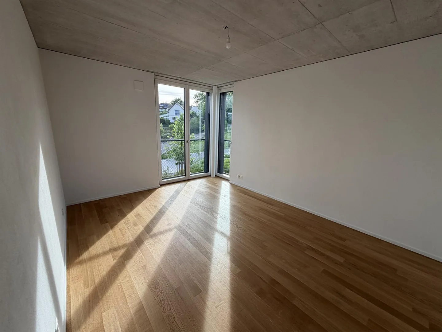Elegante 4.5-Zimmer-Wohnung mit Aussicht - Foto 5 von 14