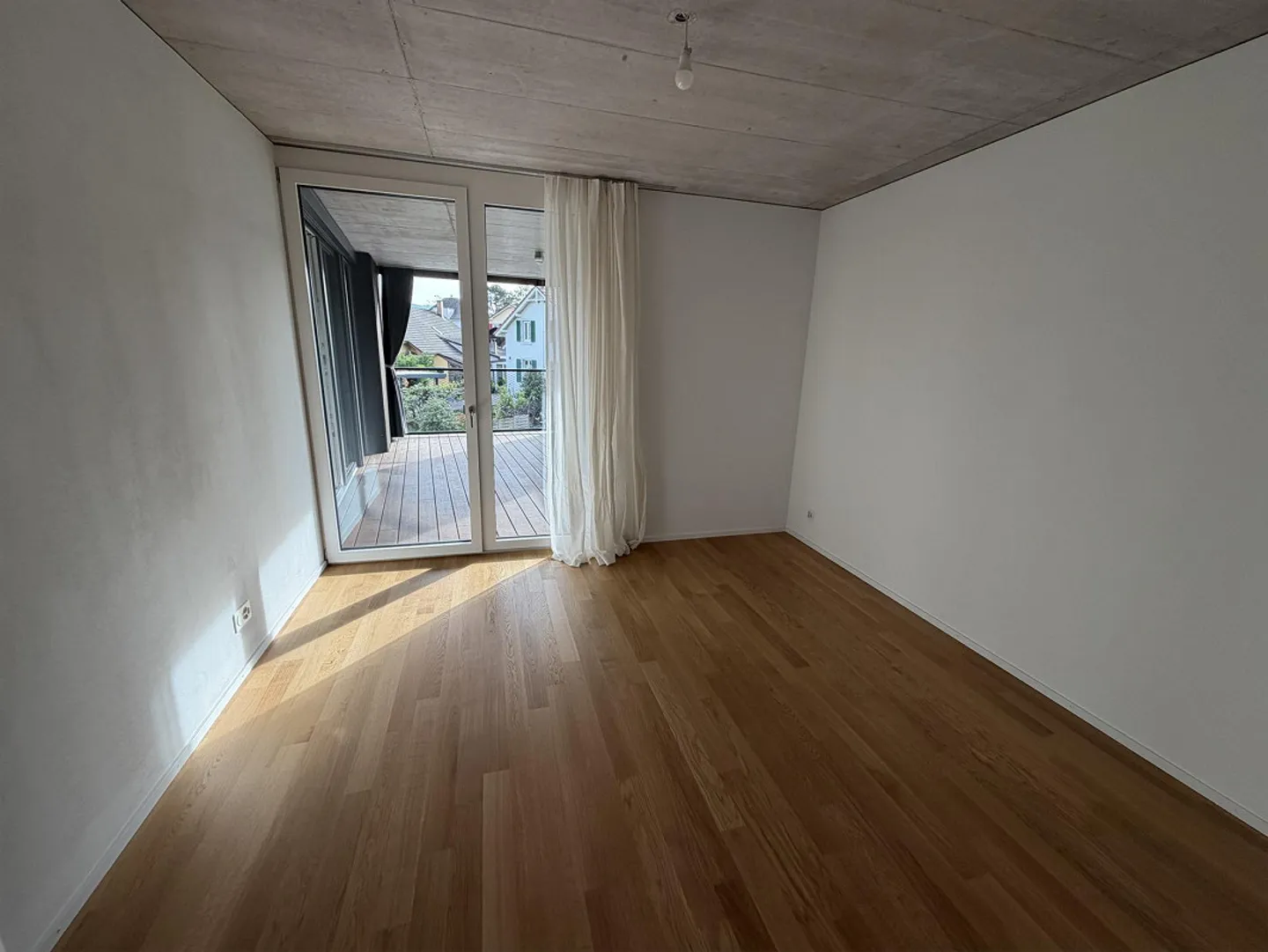 Elegante 4.5-Zimmer-Wohnung mit Aussicht - Foto 6 von 14