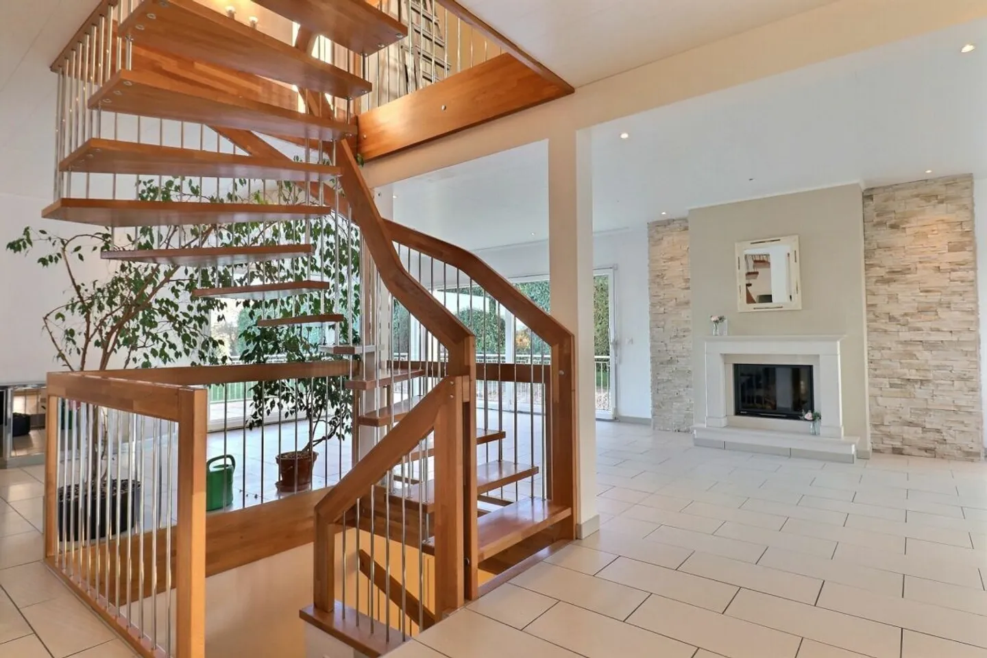 Magnificent single-family home with 6.5 rooms - Photo 2 of 18