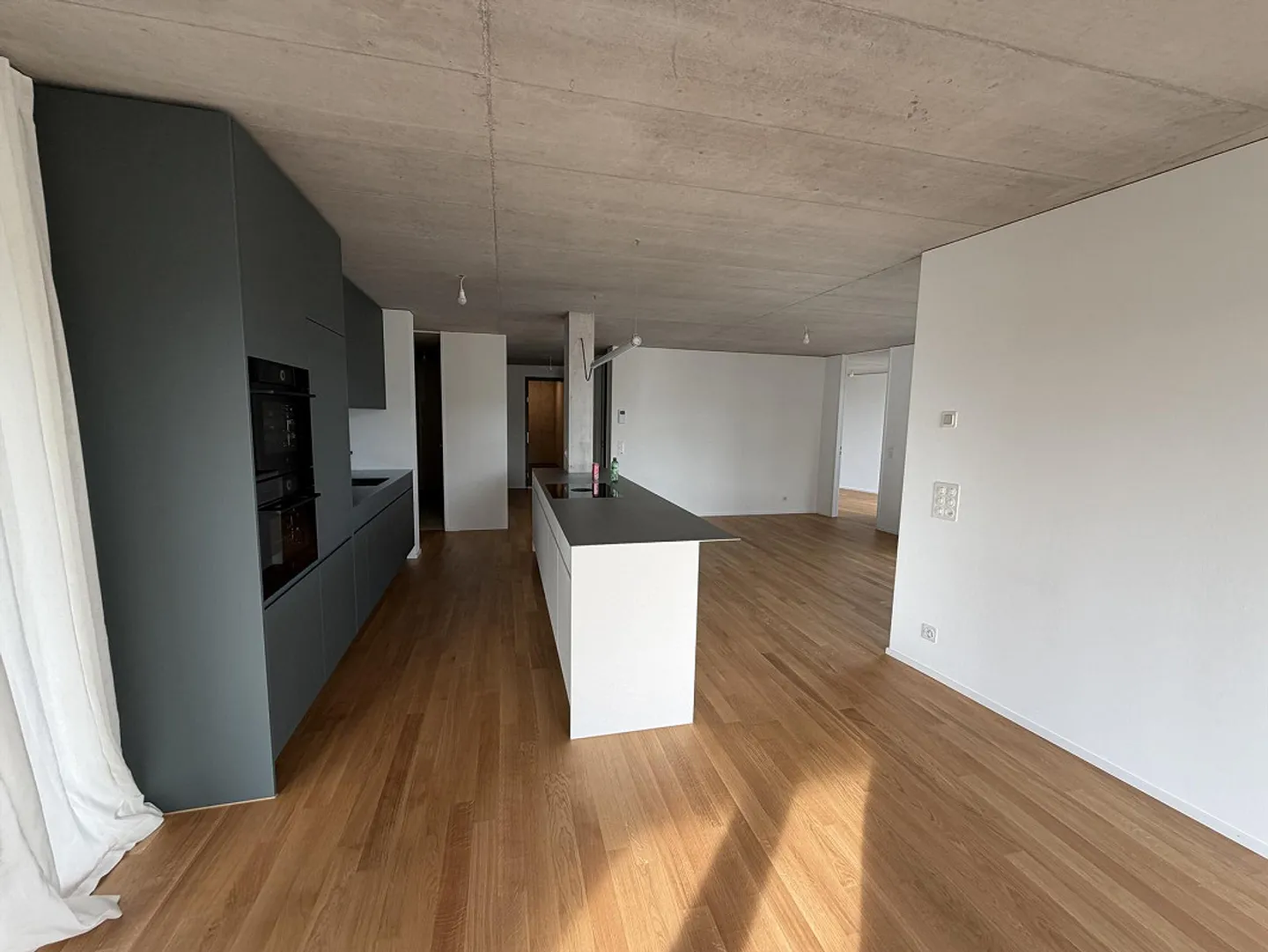 Elegante 4.5-Zimmer-Wohnung mit Aussicht - Foto 10 von 14