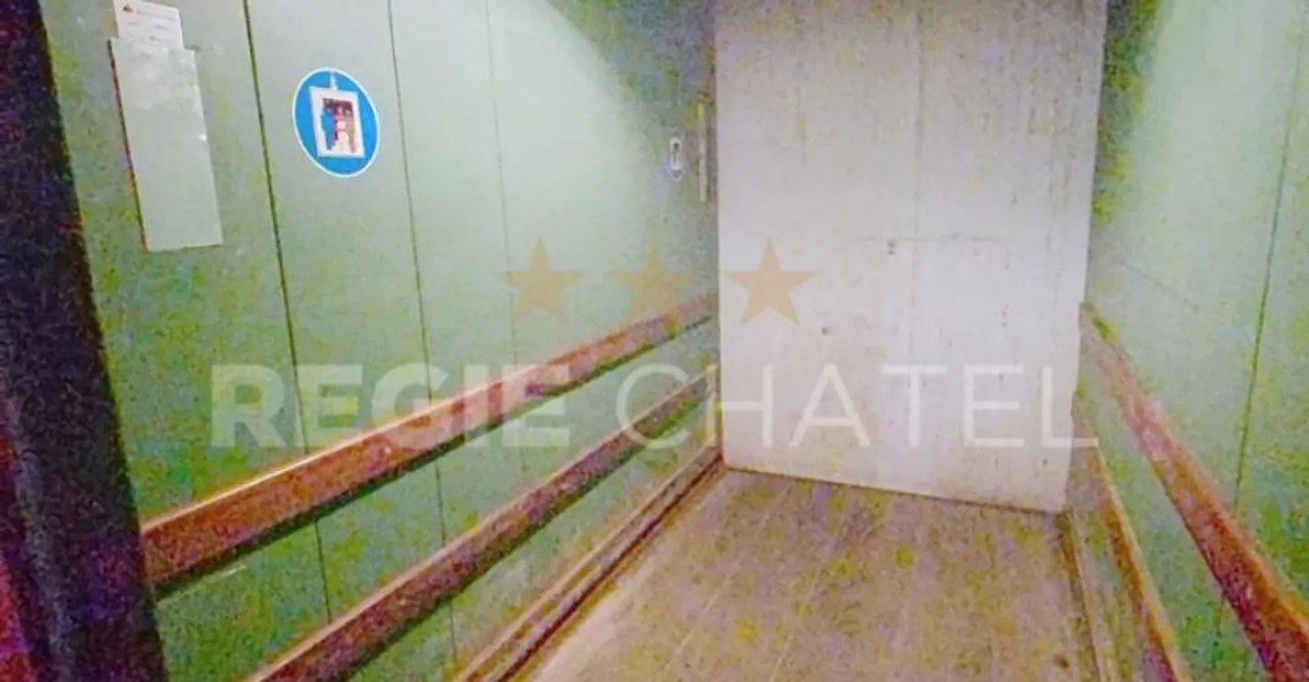 Spacious Storage Space in Châtel - Photo 1 of 7