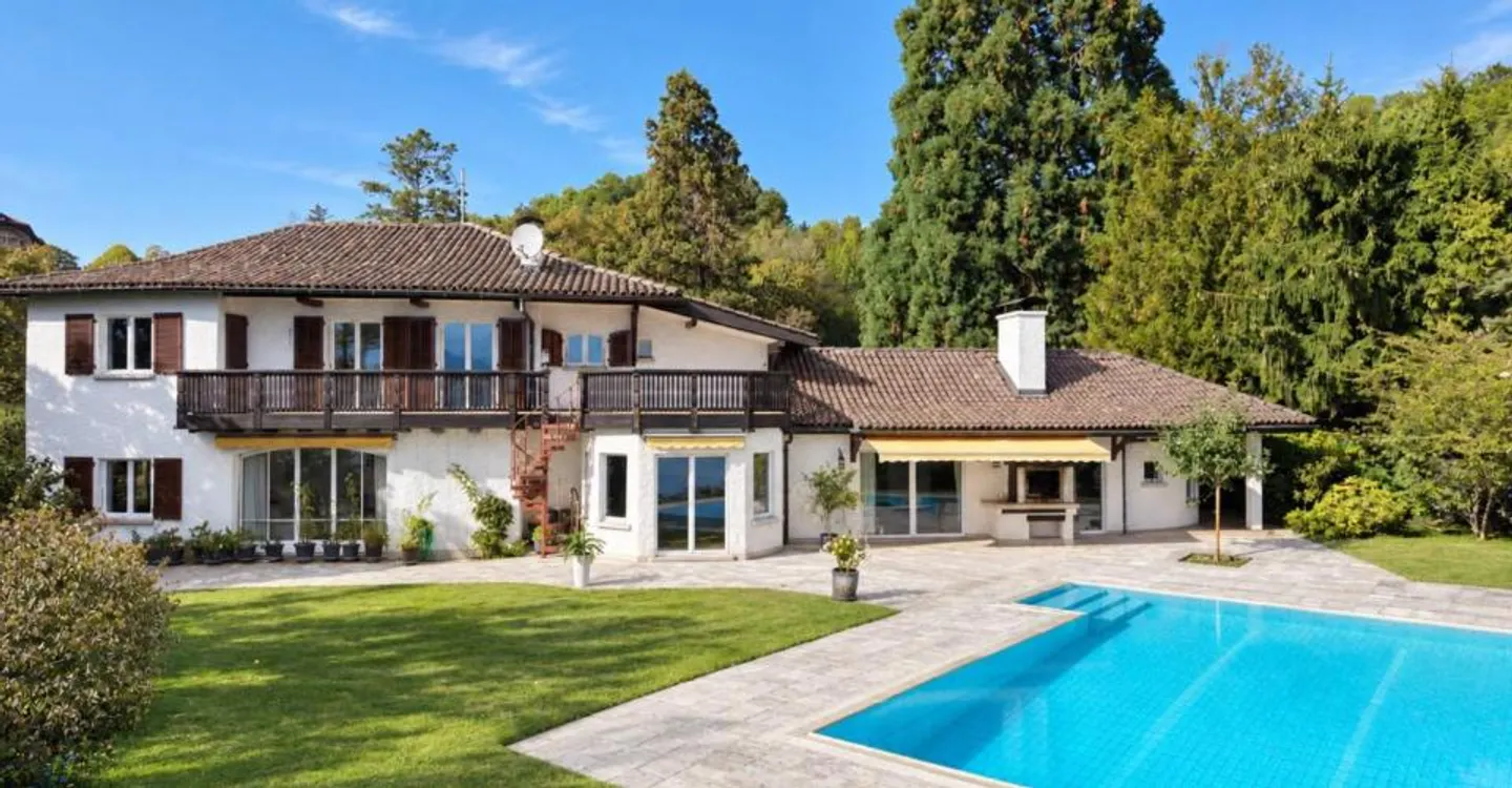 Elegant residence with panoramic views of the lake and the Lavaux vineyards - Photo 11 of 11