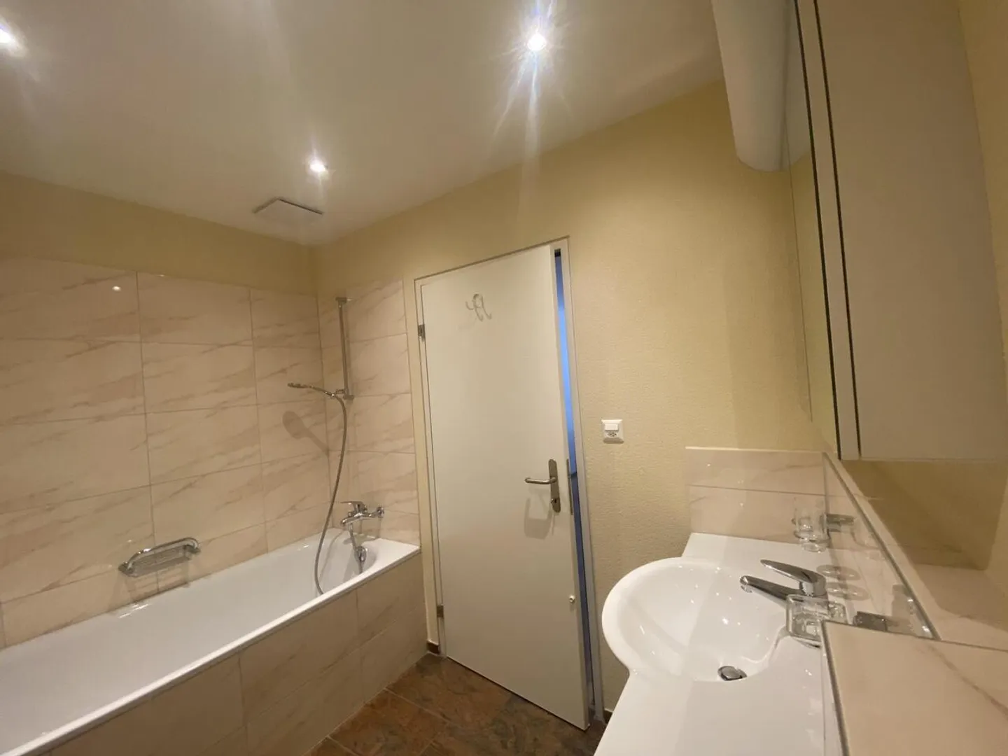 Bel appartement de 4.5 pièces à louer - Tertre 12, Neuchâtel - Photo 6 sur 7