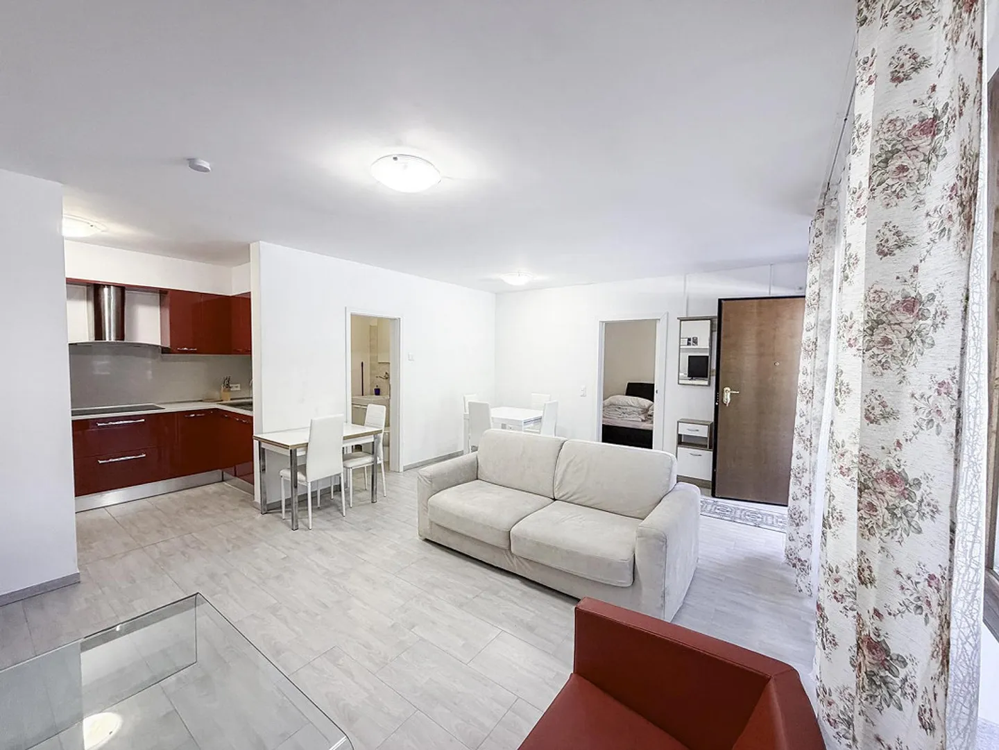 Haus mit 4 Wohnungen - Casa con 4 appartamenti - Vogorno - Foto 8 von 30