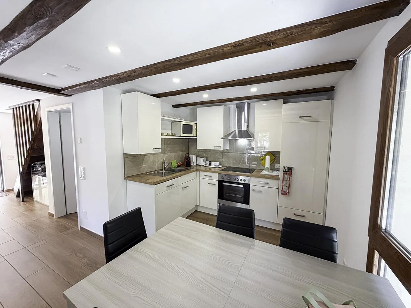 Haus mit 4 Wohnungen - Casa con 4 appartamenti - Vogorno - Foto 18 von 30