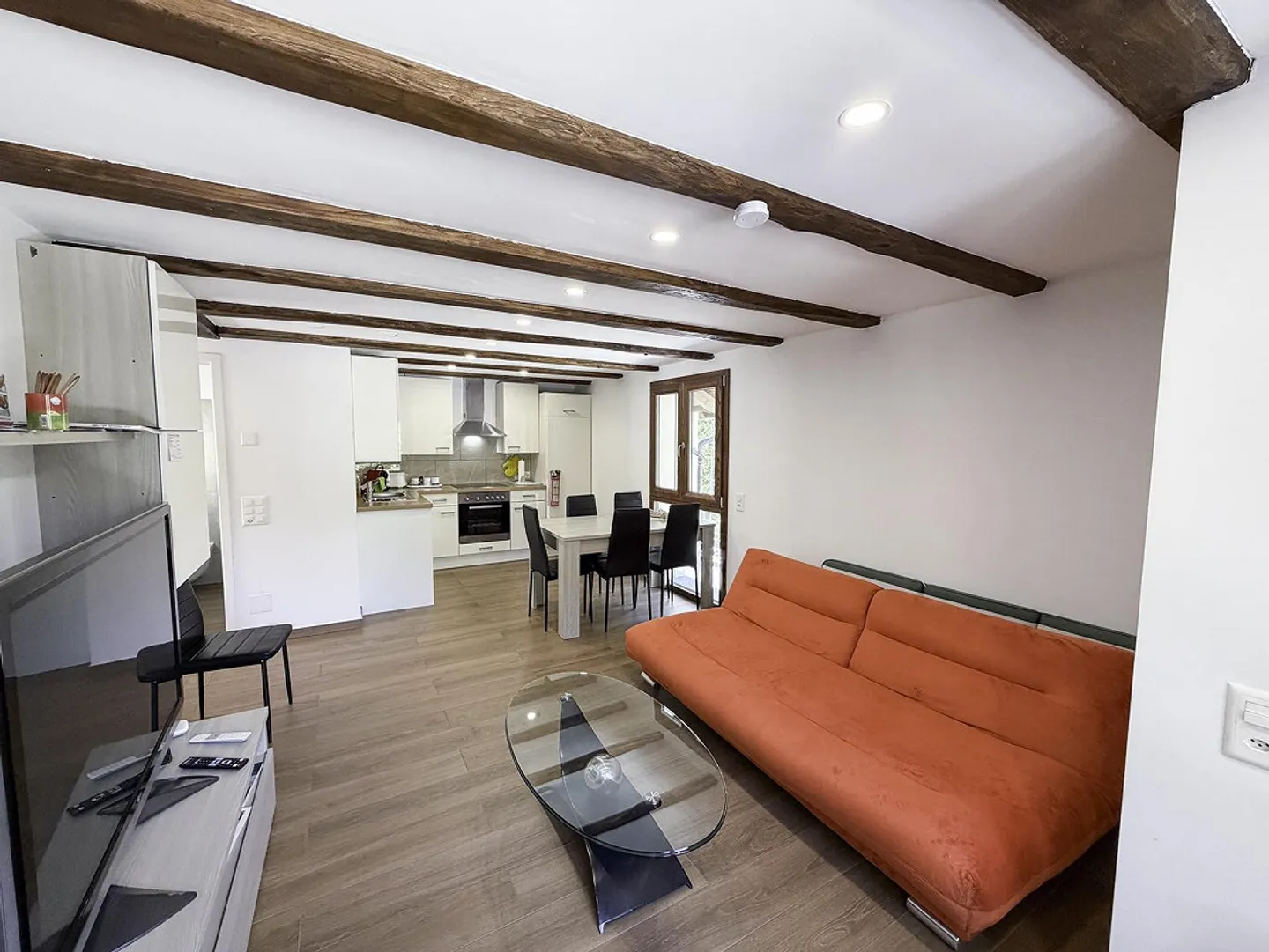 Haus mit 4 Wohnungen - Casa con 4 appartamenti - Vogorno - Foto 20 von 30