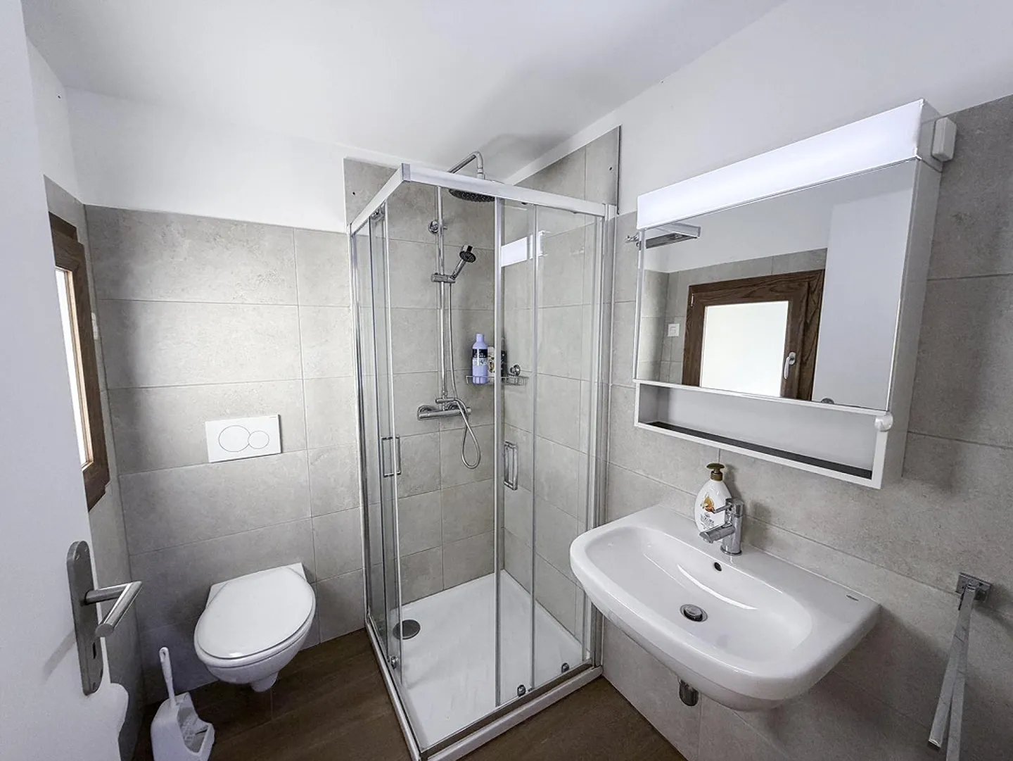 Haus mit 4 Wohnungen - Casa con 4 appartamenti - Vogorno - Foto 23 von 30