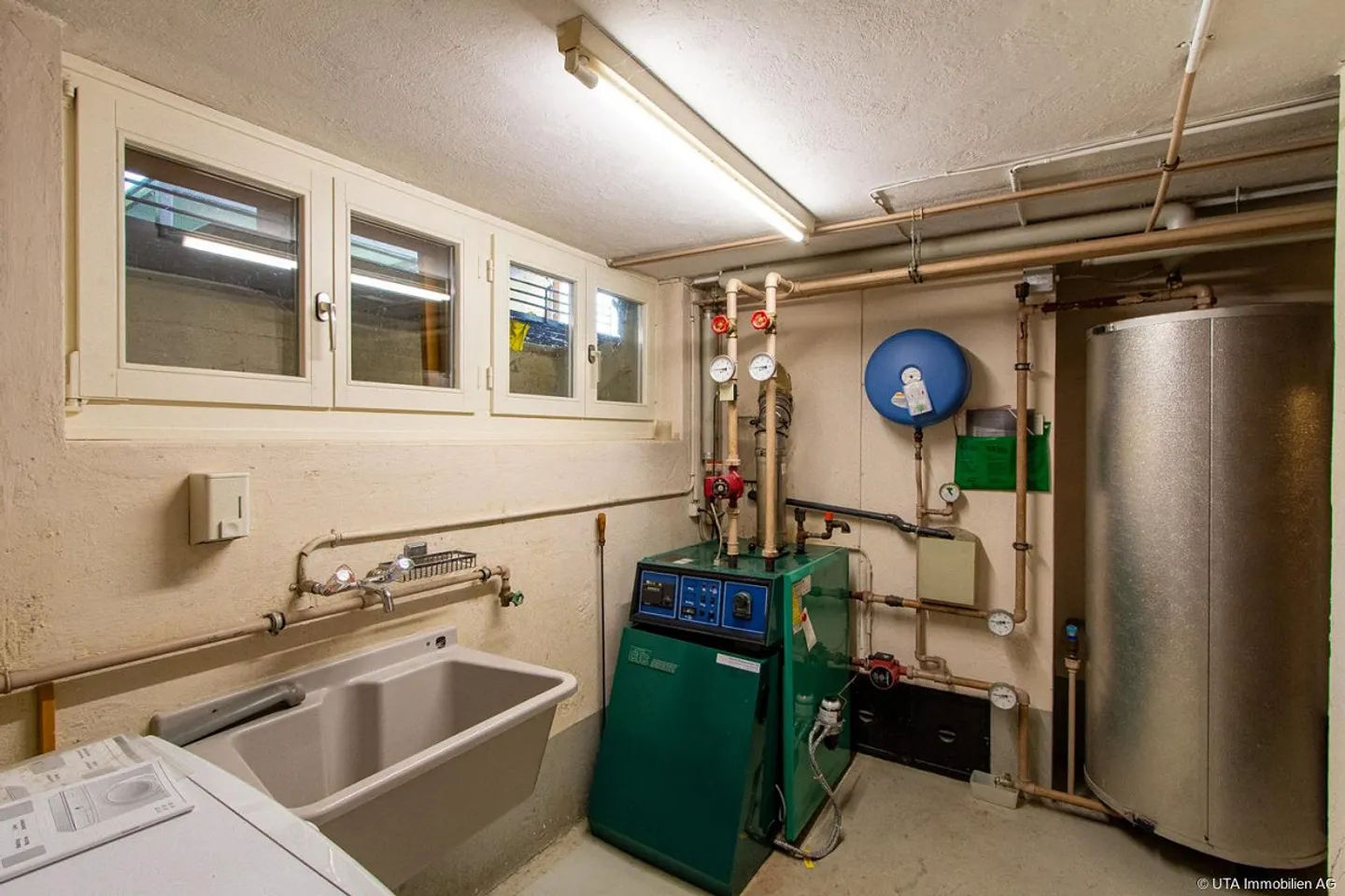 Single-family house with renovation potential, directly adjacent to the Lan - Photo 12 of 19