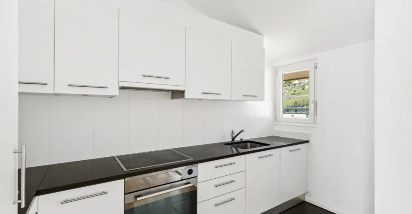 Appartement ensoleillé avec balcons - Photo 4 sur 9