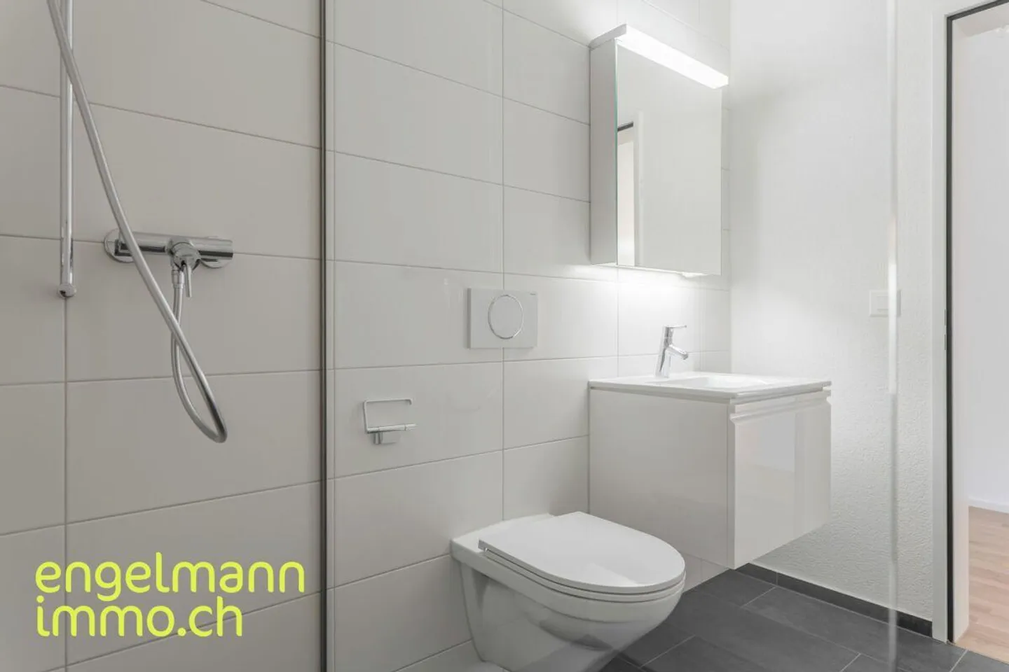 Spacious 4.5 Room Apartment - Photo 9 of 12