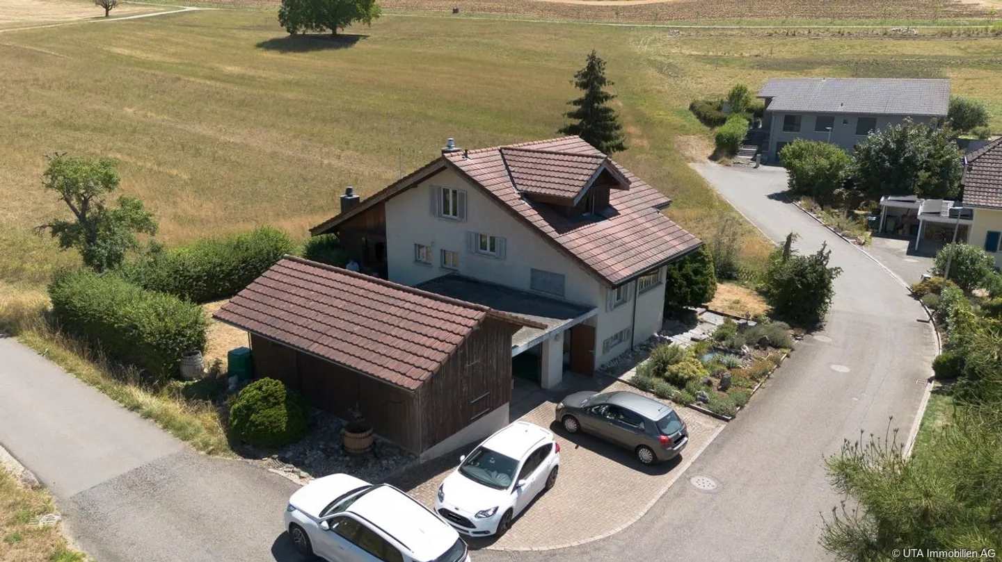 Single-family house with renovation potential, directly adjacent to the Lan - Photo 17 of 19