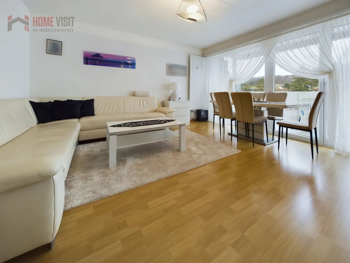 Sonnige Wohnung mit traumhafter Aussicht - Foto 2 von 8